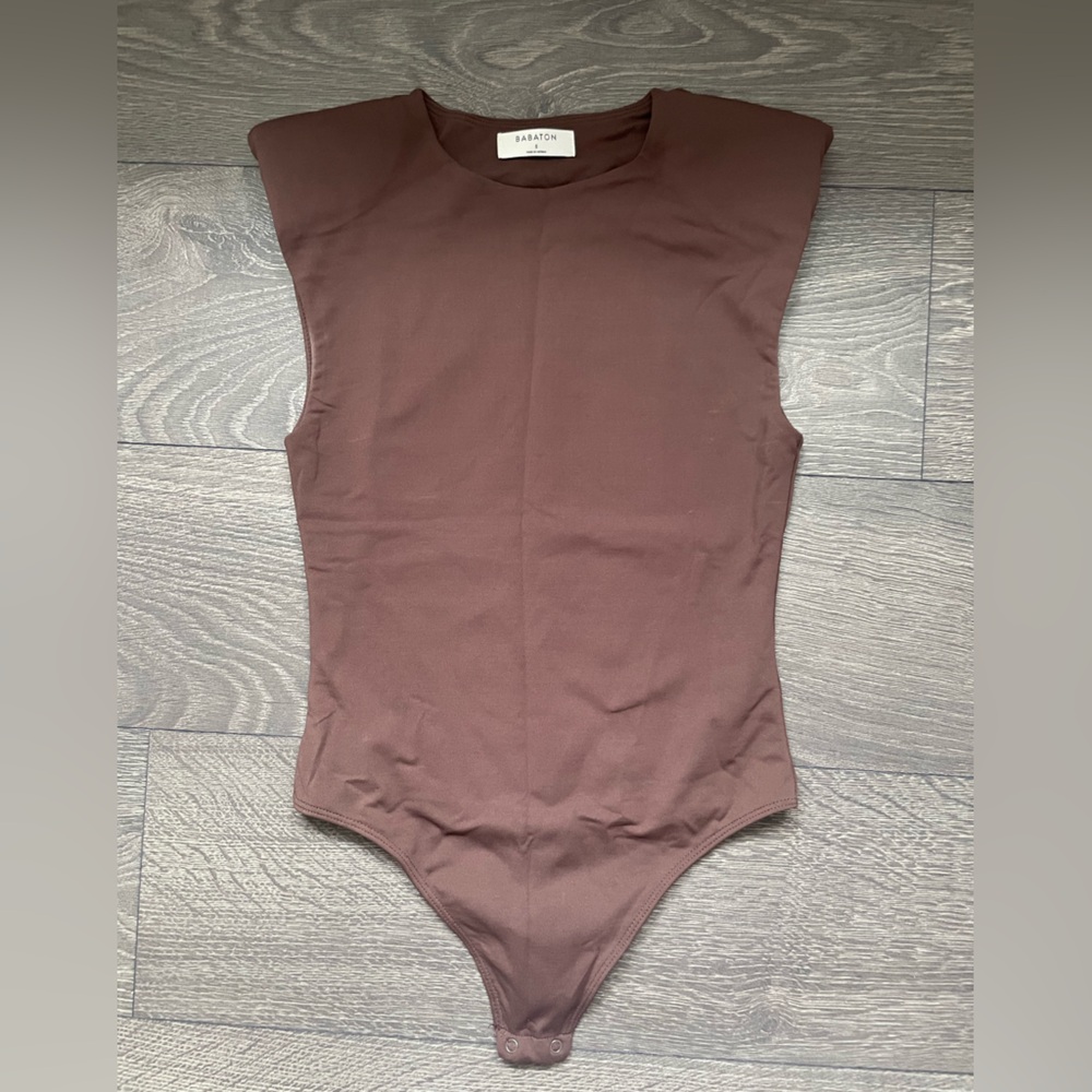 NWOT Babaton contour bodysuit